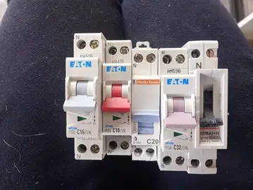 disjoncteur en bon état