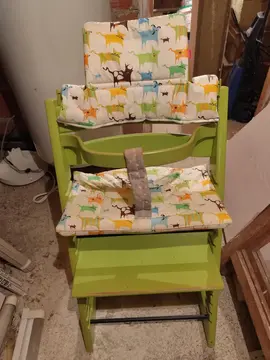 Chaise haute bébé en bois
