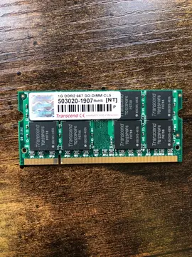Barrette mémoire SO-DIMM DDR2 1 Go