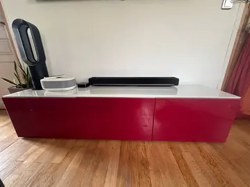 Donne meuble IKEA Besta