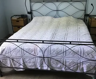 dessus de lit en dentelle ancienne