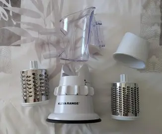 Robot découpe légumes, pas complet