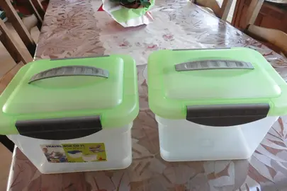 Lot de 2 boîtes en plastique