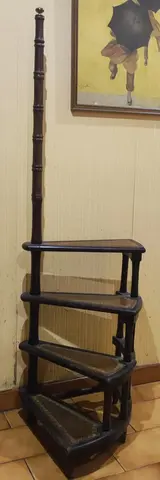 Escalier de bibliothèque bois