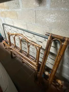 LIT UNE PERSONNE EN ROTIN sommier a ressort sans matelas