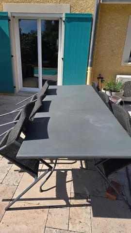 Table de jardin et ses 6 chaises
