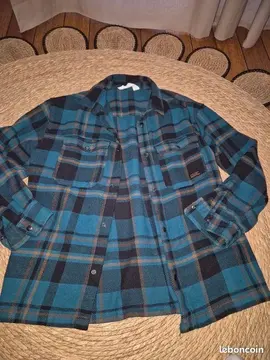 Surchemise H&M garçon 10/11 ans à carreaux bleu/noir en très bon état