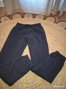 Bas de survêtement decathlon 14/15ans