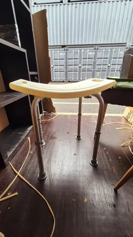 Tabouret de douche réglable en hauteur