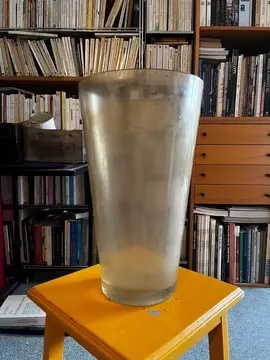 Grand vase en verre