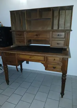 bureau en bois ancien