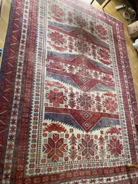 Tapis dimensions 200cmX280cm environ