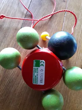 Jouets à tirer roulant coccinelle VILAC