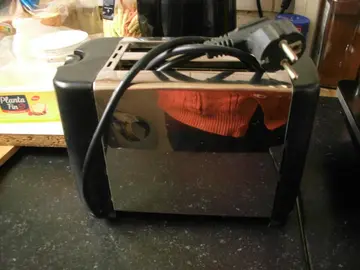 PETIT GRILLE-PAIN