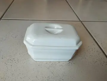 Pot avec couvercle /sucrier