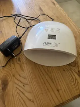 lampe uv pour ongles