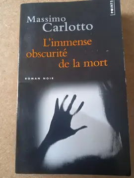 poche l immense obscurité...
