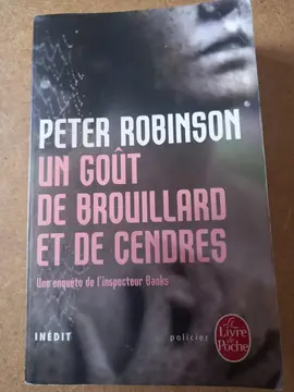 poche un goût de brouillard