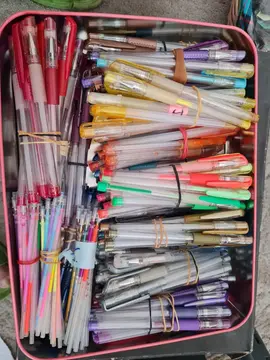 lots de stylos couleurs