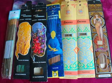 batons d'encens divers