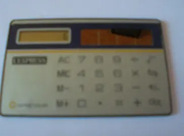 calculatrice format carte crédit