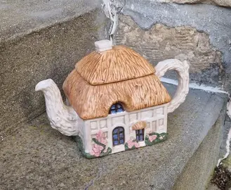 Théière maisonnette