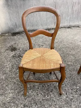 chaises en bois à consolider