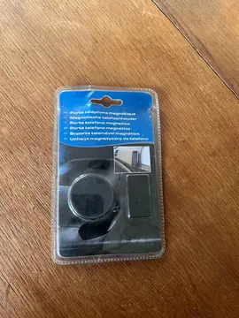 porte téléphone magnétique