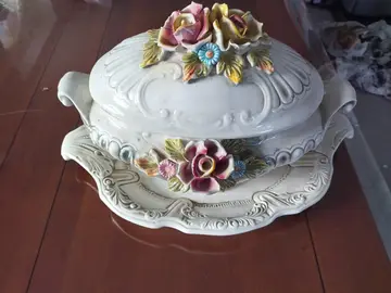 soupière céramique décorée