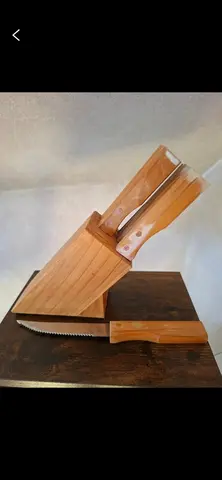 6 couteaux à dents