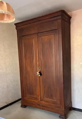 Armoire style Louis Philippe