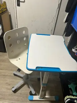 bureau et chaise