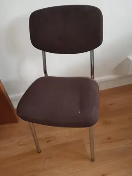 3 chaises