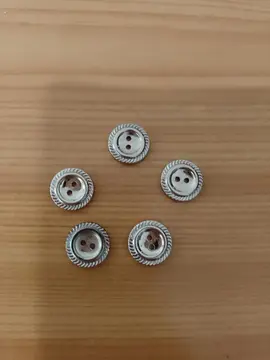 5 boutons