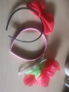 Lot serre tête et pince a cheveux