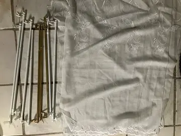 9 Barre-attaches rideaux