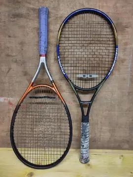 2 raquettes de tennis