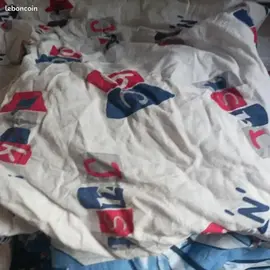 draps lit une personne