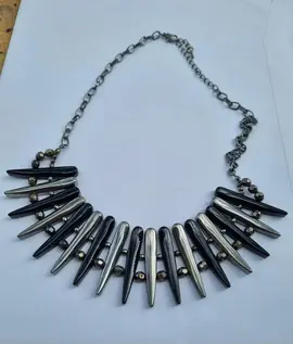 Collier Noir et Argent