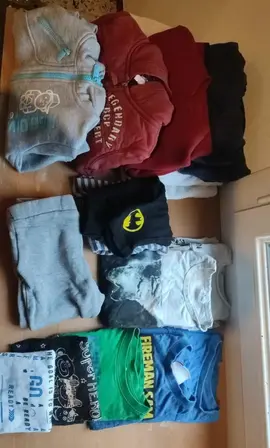 lot vêtements garçon 18 mois à 5 ans.