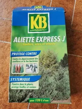 Produit pour conifères