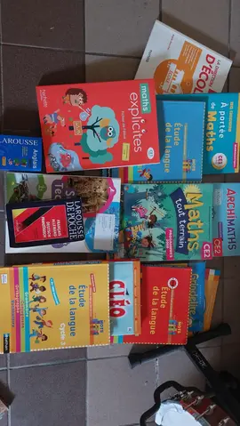 manuels scolaires