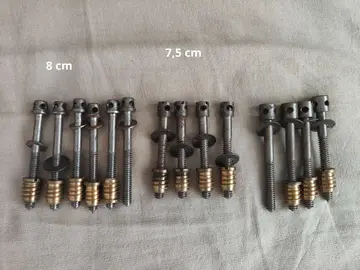 Vis pour fixes des planches en équerre