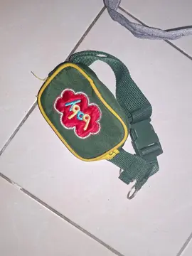 Jeans S et sac à man vert