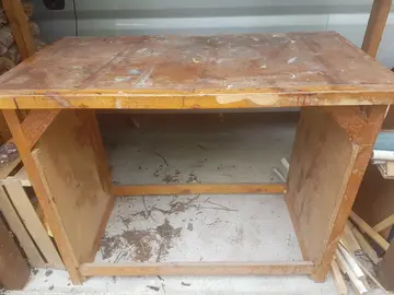 ÉTABLI EN BOIS