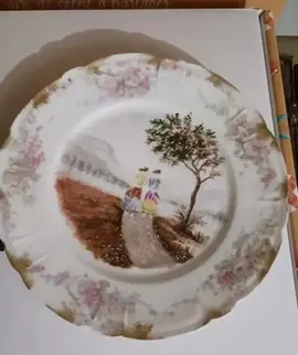 ASSIETTE ANCIENNE NON ABIMEE MAIS COULEURS PASSEEES