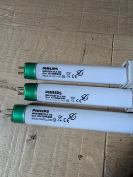 Tubes neons et led