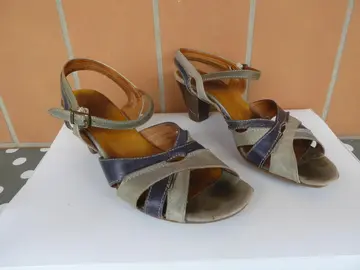 Nu-pieds cuir bleu et gris pointure 38