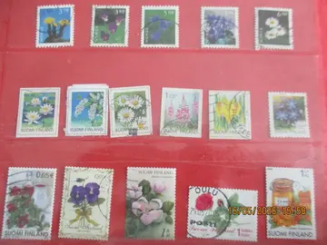 16 timbres oblit. Norvège / Finlande - thème Fleurs
