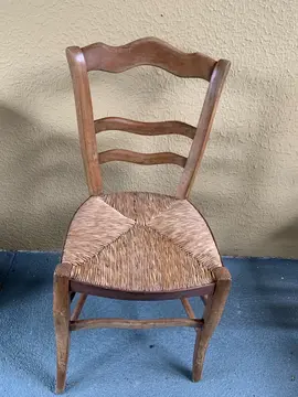 1 chaise